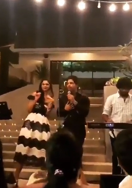 Allu Arjun with Sneha and Nani with Anjana croon songs for public