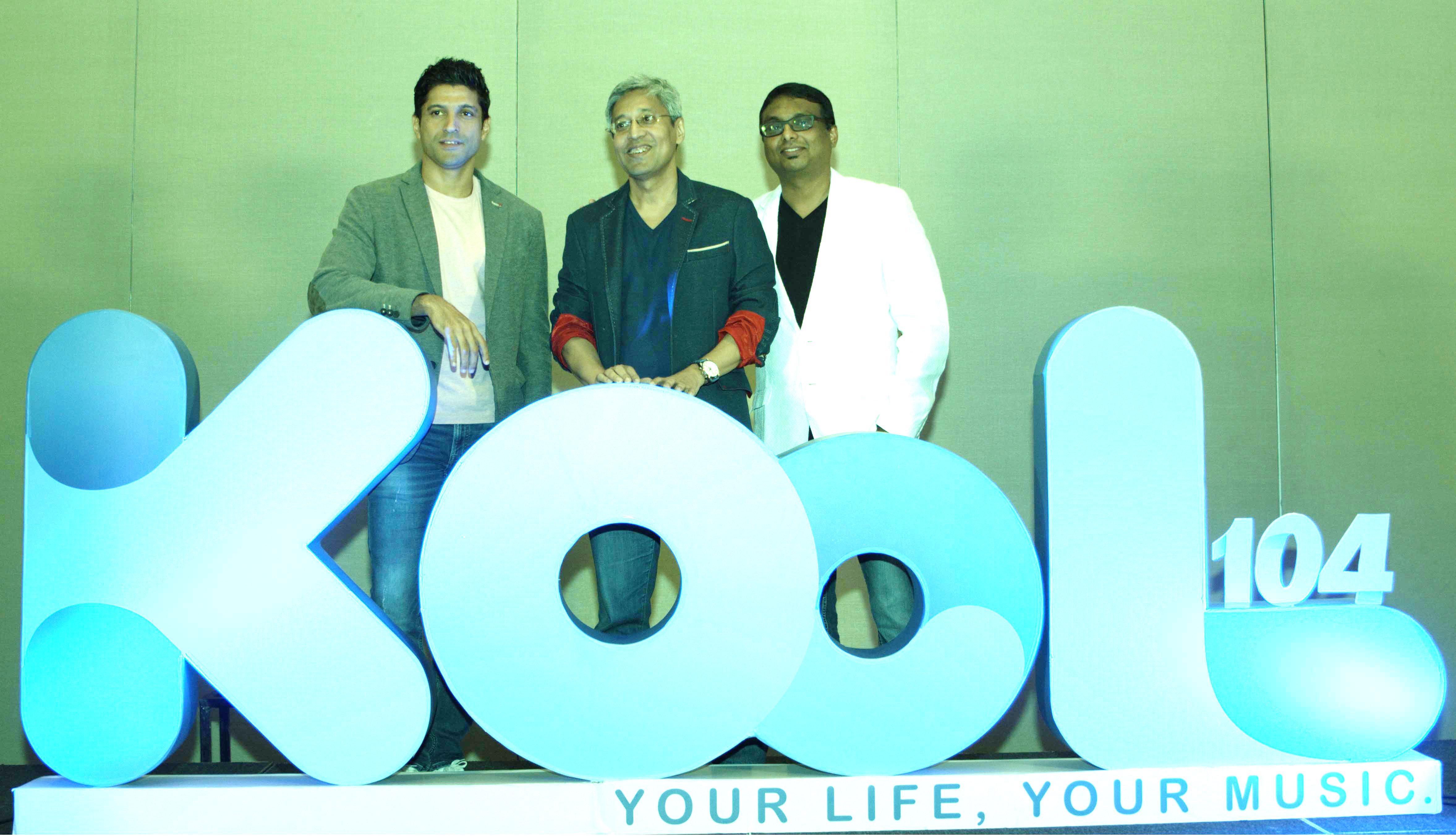 Farhan Akhtar launches Kool 104 Radio Station in Hyderabad!
