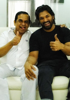 Allu Arjun pic with Brahmanandam disappoints fans!
