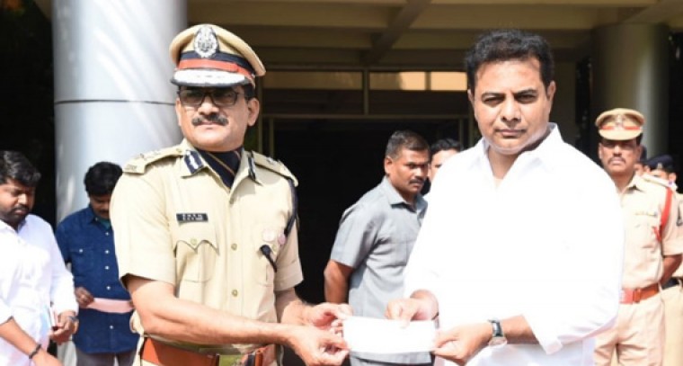 KTR donates Rs 25 Lakhs to Pulwama martyrs