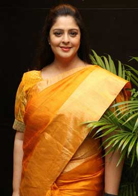 Nagma to play Allu Arjun mom in Trivikram Srinivas film