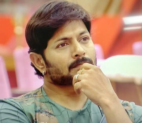 Kaushal Manda using personal relationships for cheap publicity?