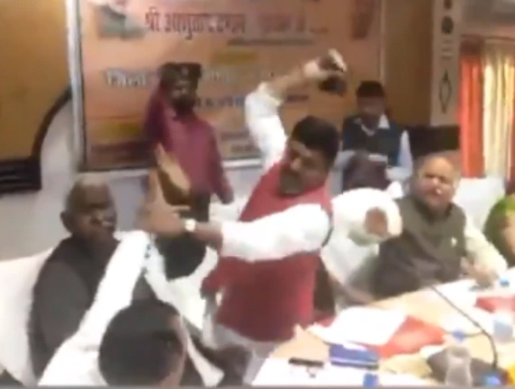 Video Viral! BJP MP beats MLA with Shoe