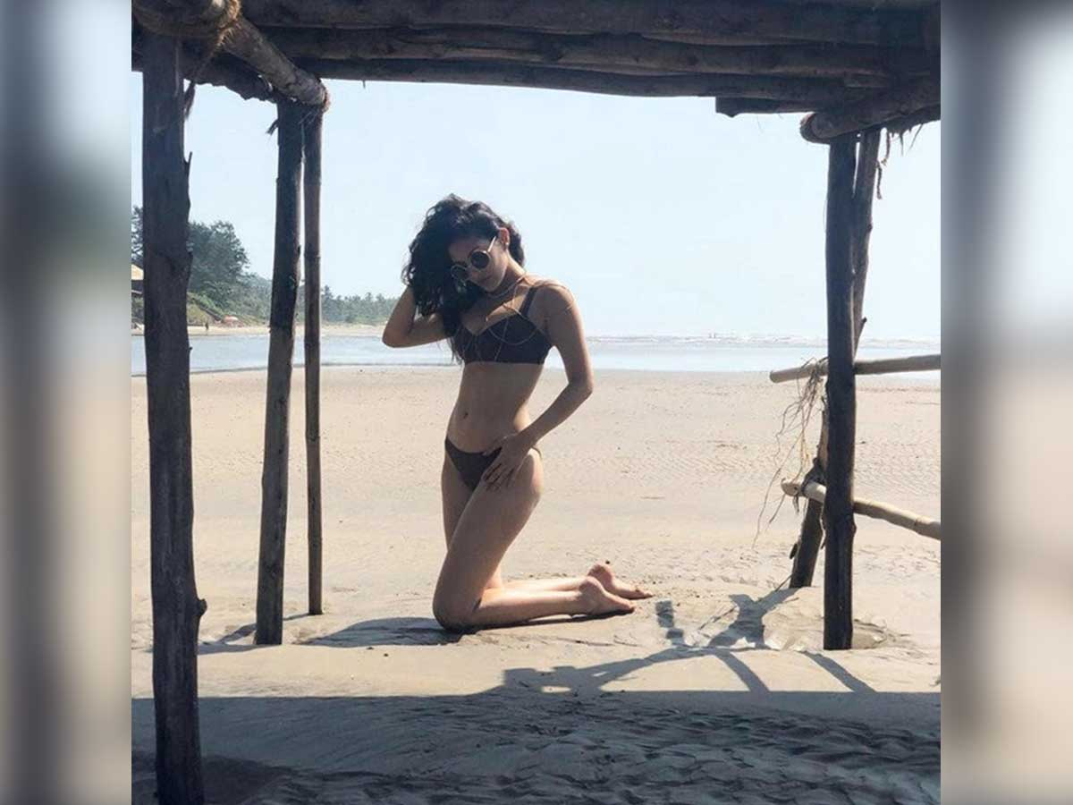 Amyra Dastur slips in bikini