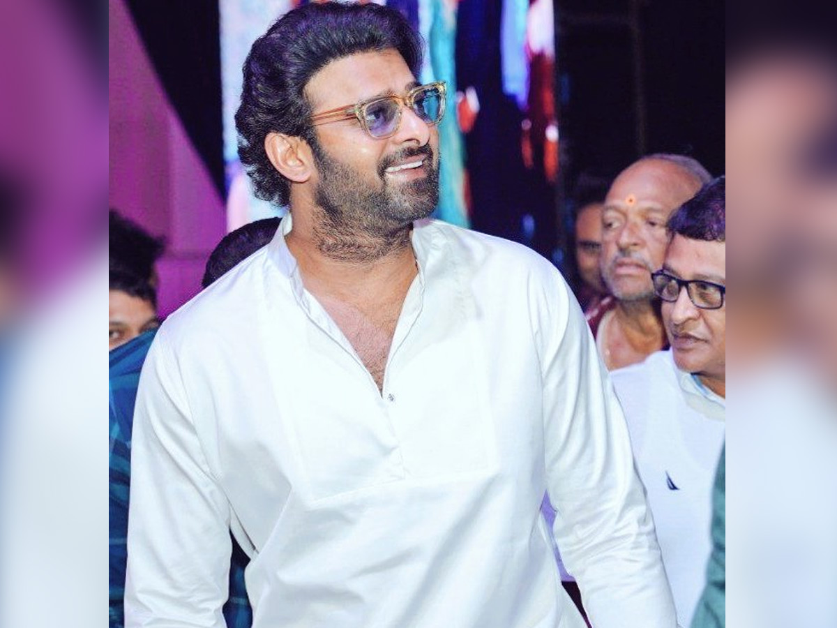 Noted director narrates story to Prabhas?