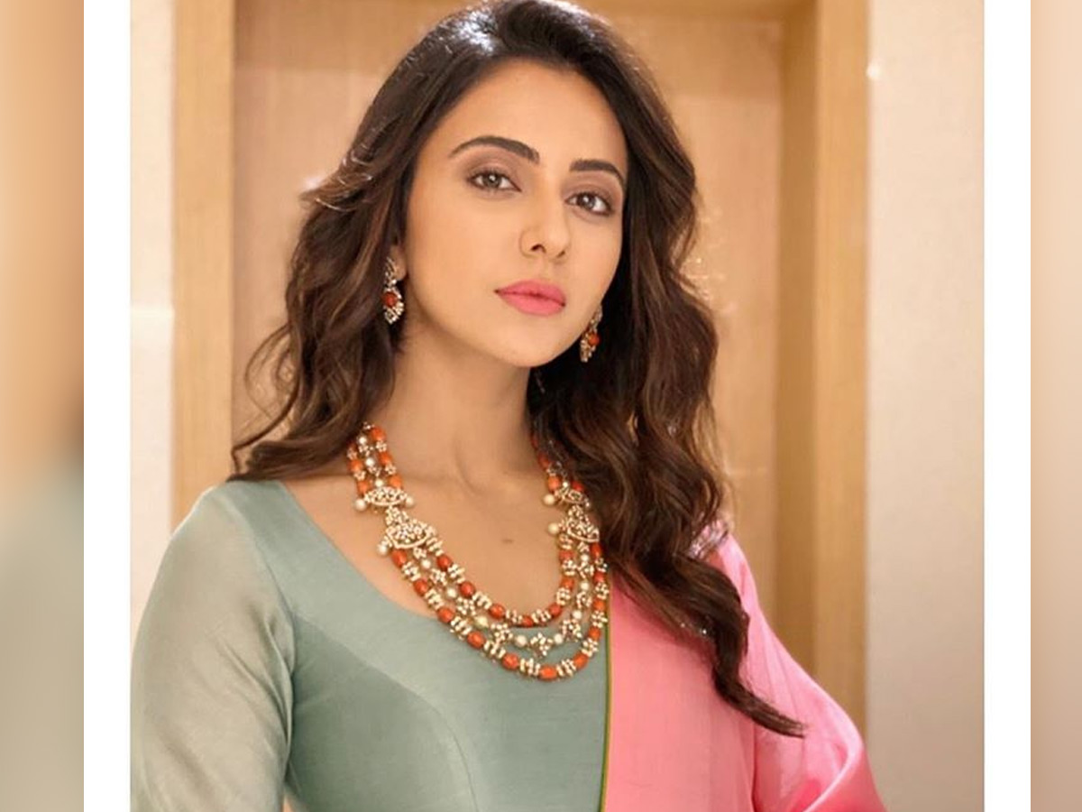 Rakul Preet Singh sold out her house in Hyderabad at a less price?