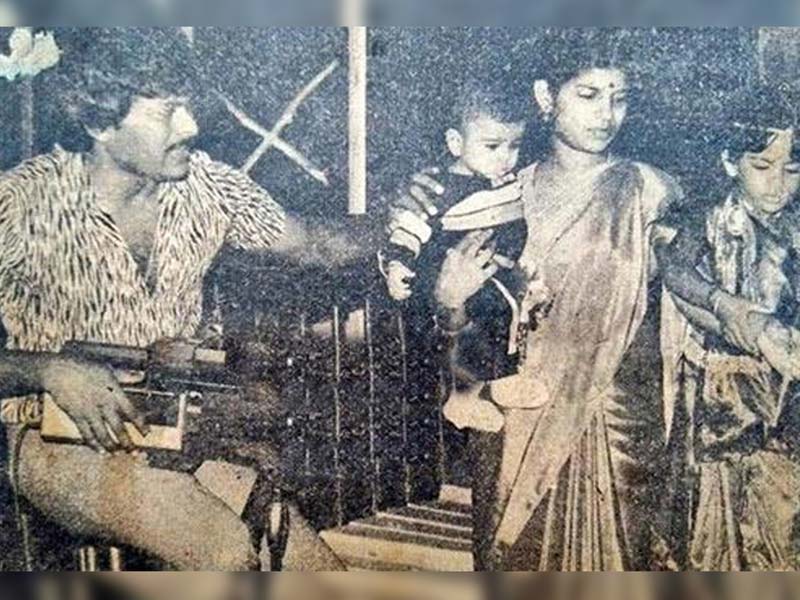 Chiranjeevi Rare Pic with Surekha Ram Charan during  80s