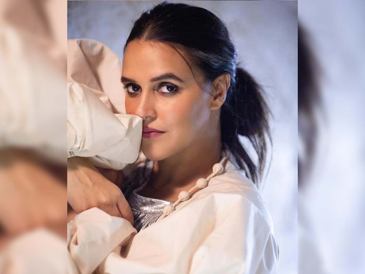 Neha Dhupia says, South hero picked up Plate first