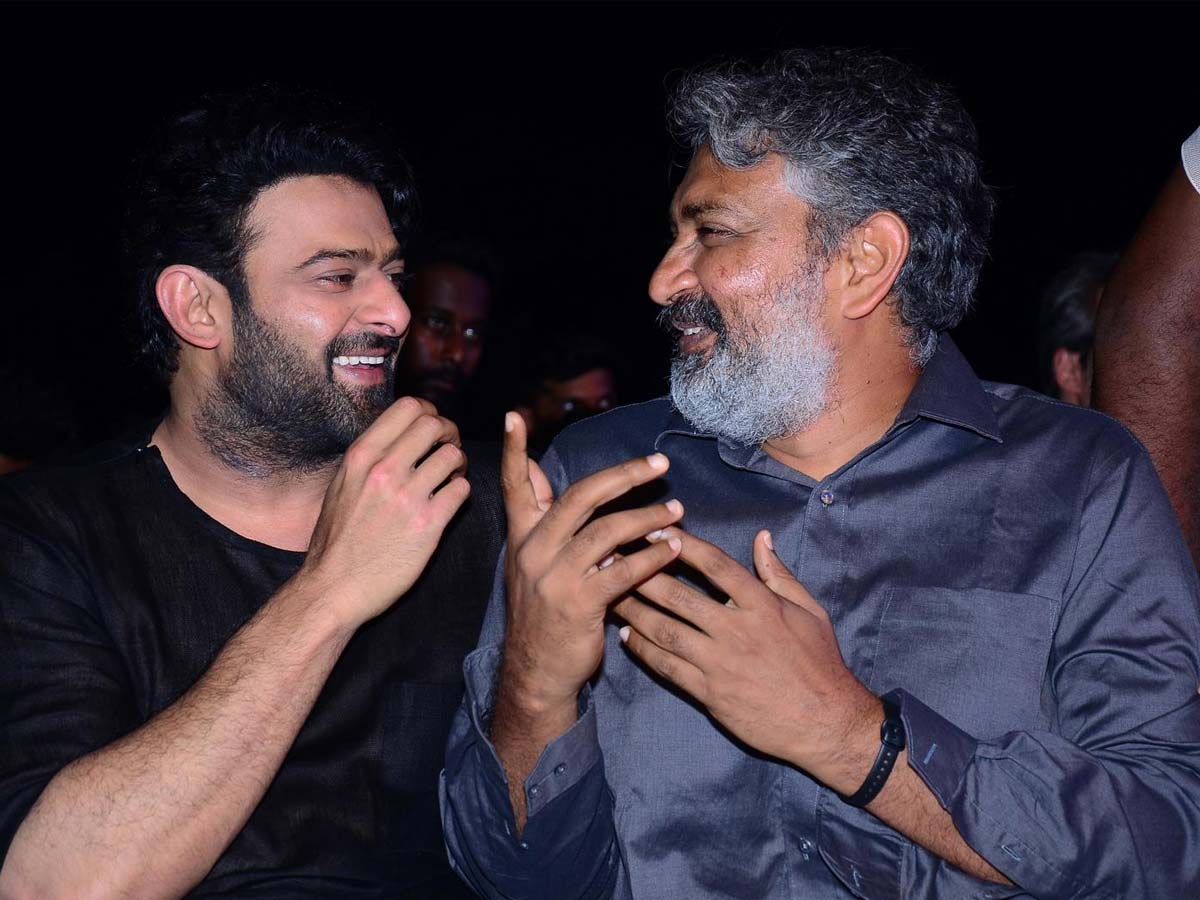 Either of Prabhas or Rajamouli to come for Dussehra!