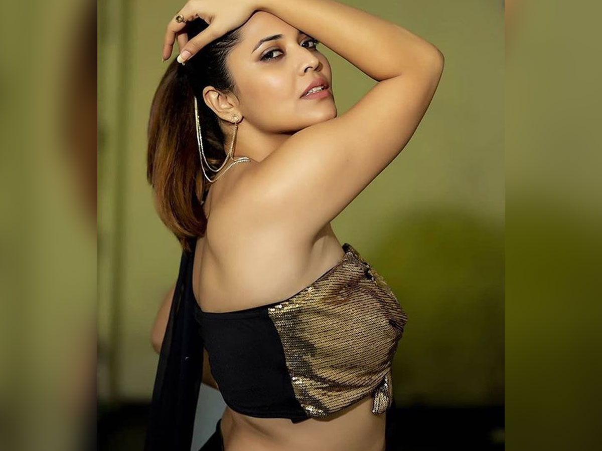 Anasuya says: No qualm to sport bikini but there is still time for that