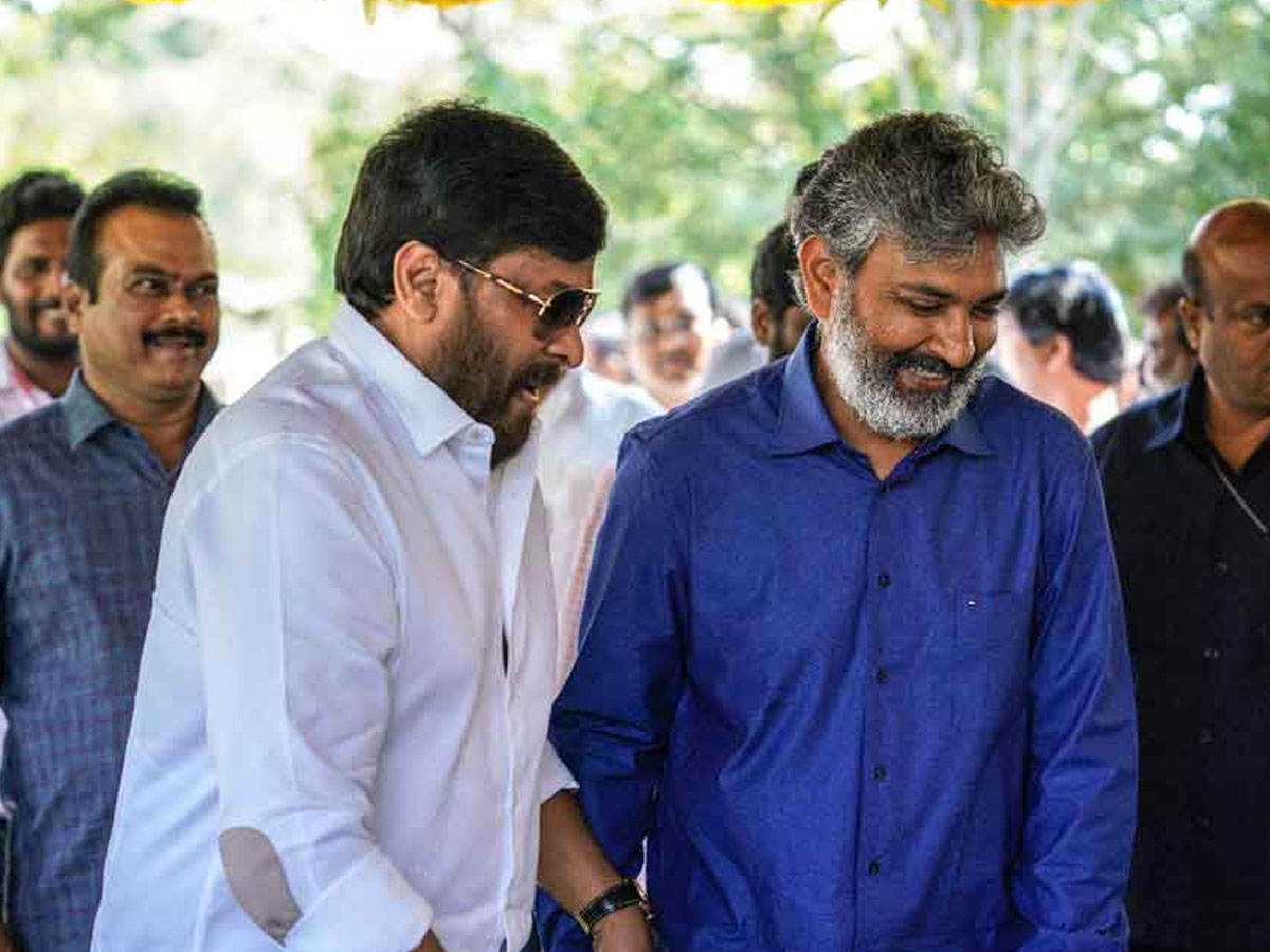 Rajamouli takes up Chiru request for RRR