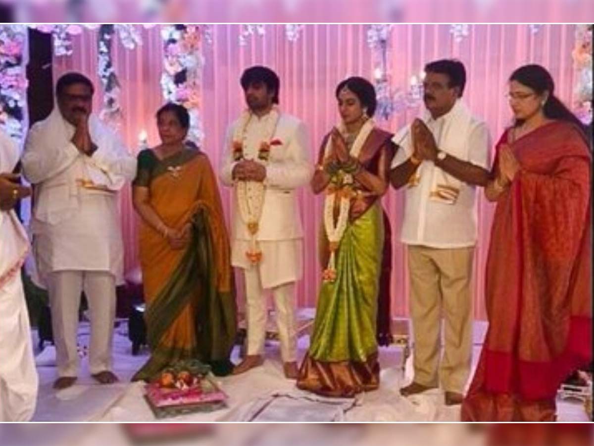 Sujeeth gets engaged to Pravallika