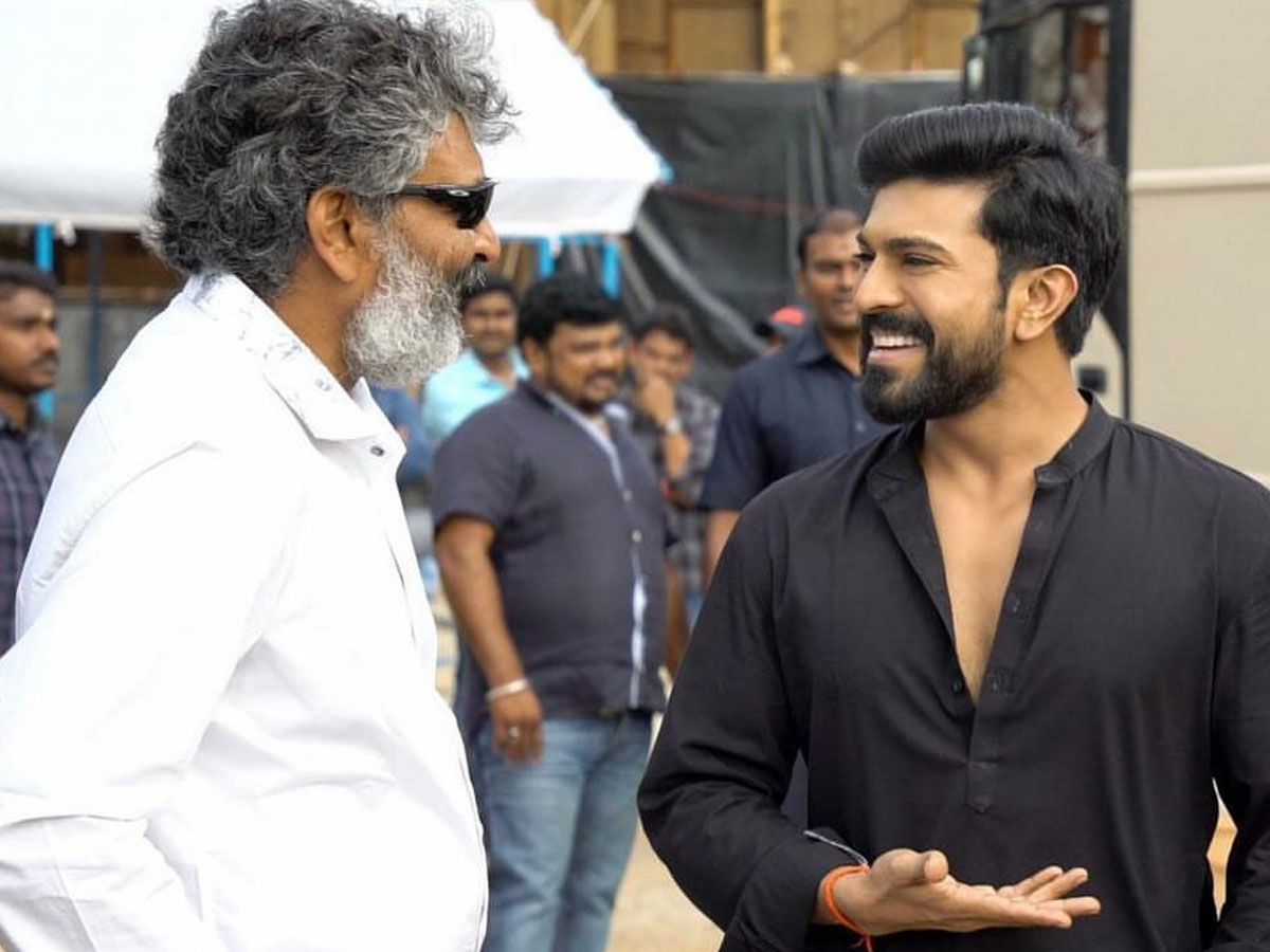 Wow, Rajamouli takes Right Decision at Right Time for Ram Charan