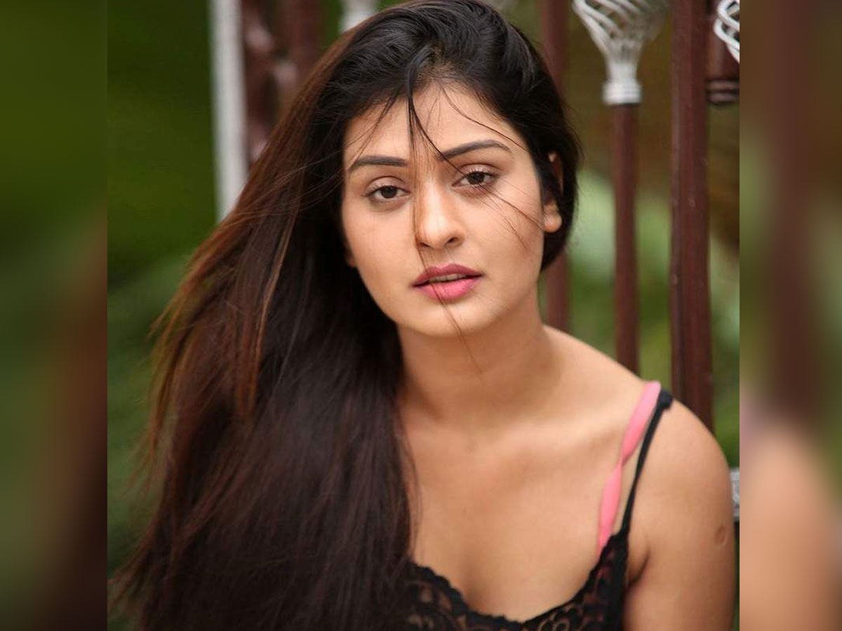 Payal Rajput: Mom gives permission for lip-lock and intimate scenes