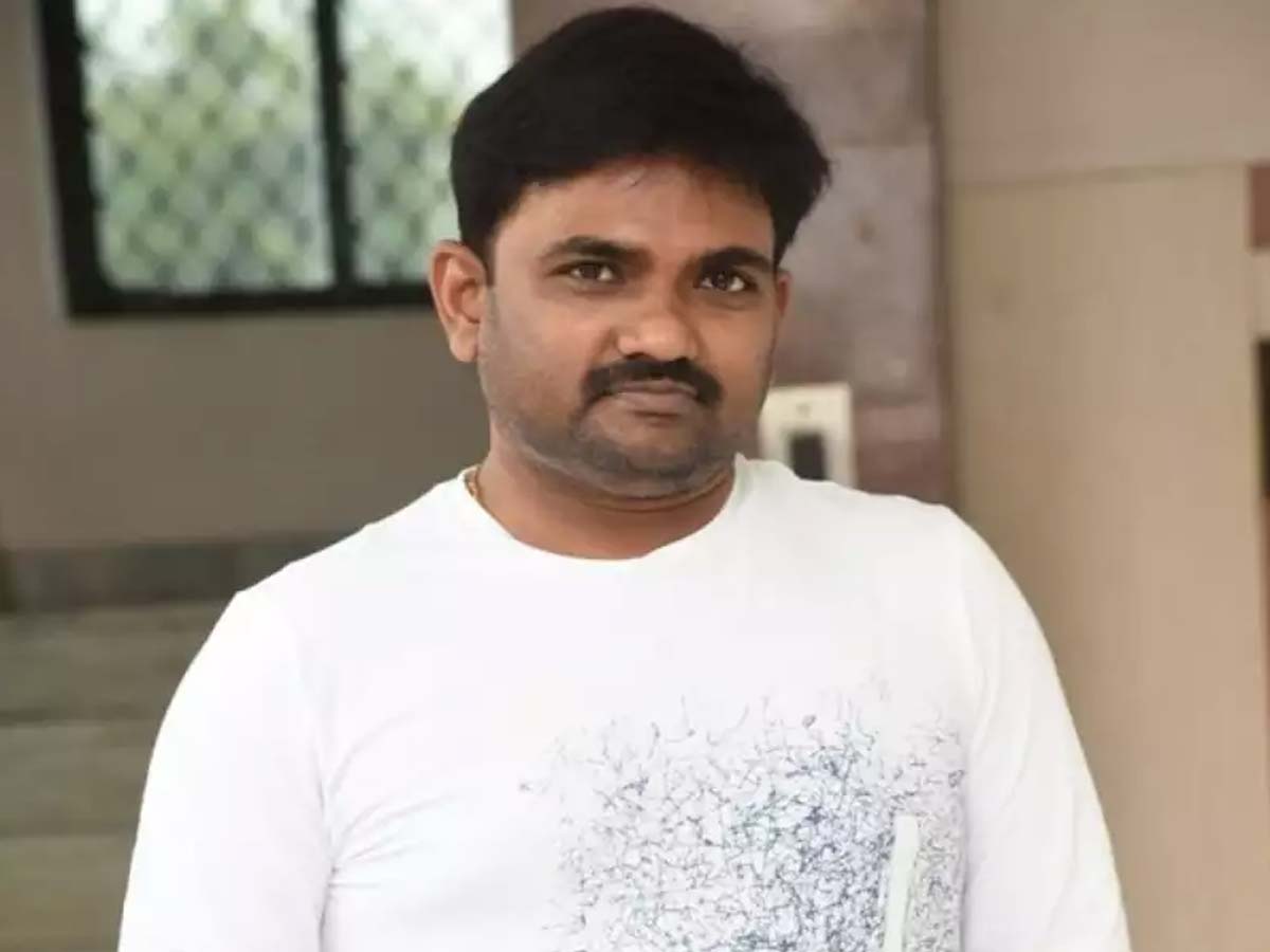 Maruthi attempting adult comedy after a long time!