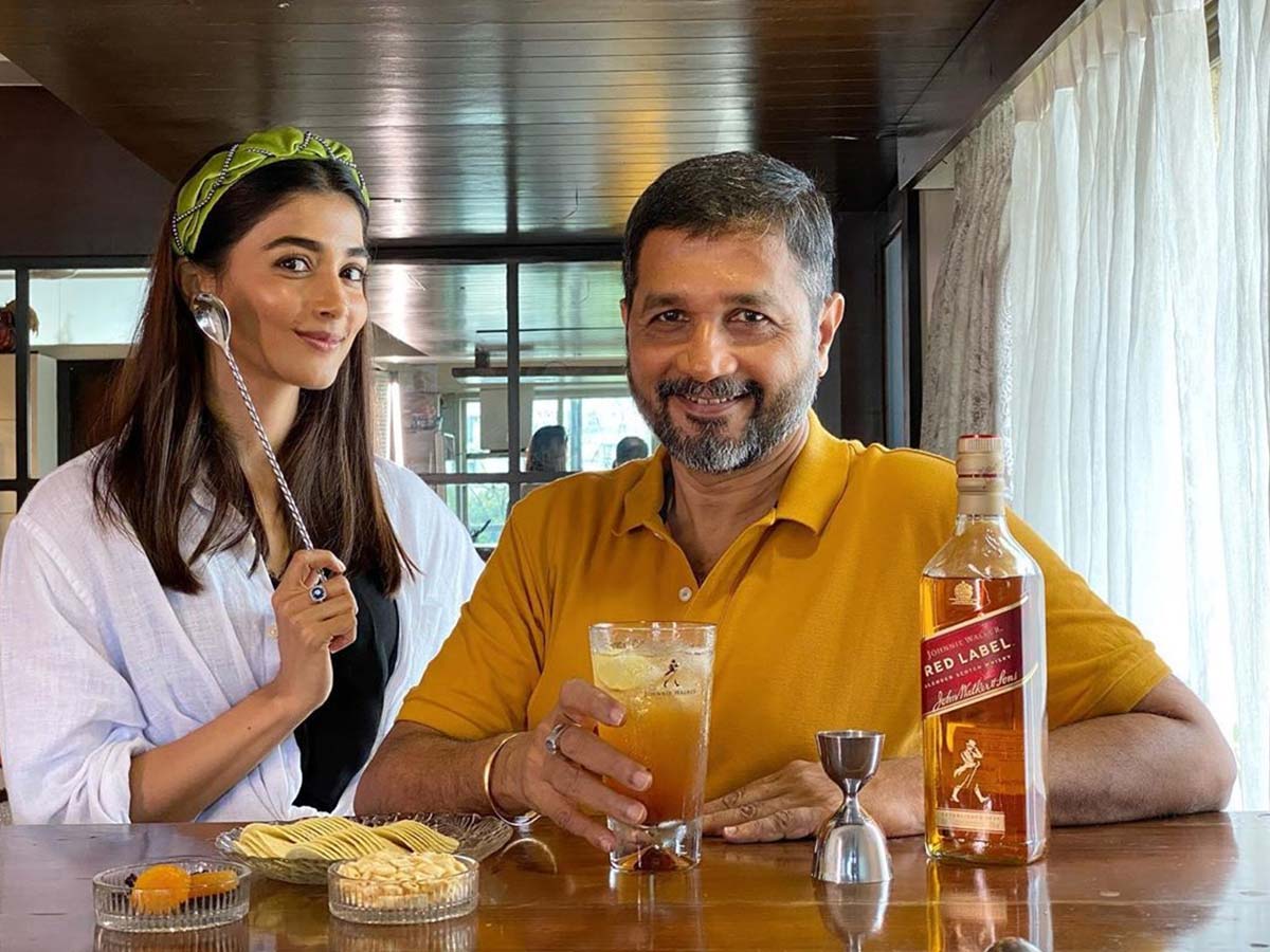 Pooja Hegde made delicious Johnnie Tamarind Highball for her dad