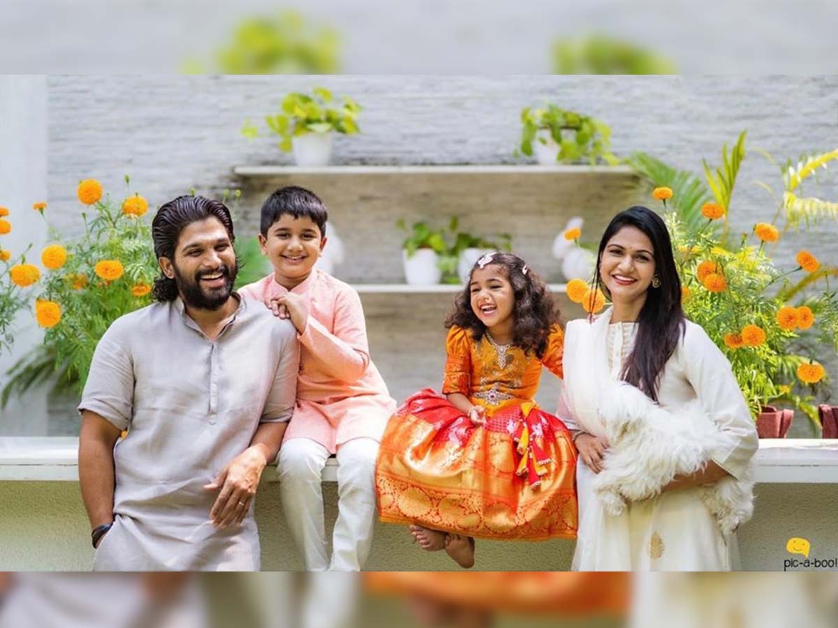 Frame Worthy pic of Allu Arjun family: Happy faces
