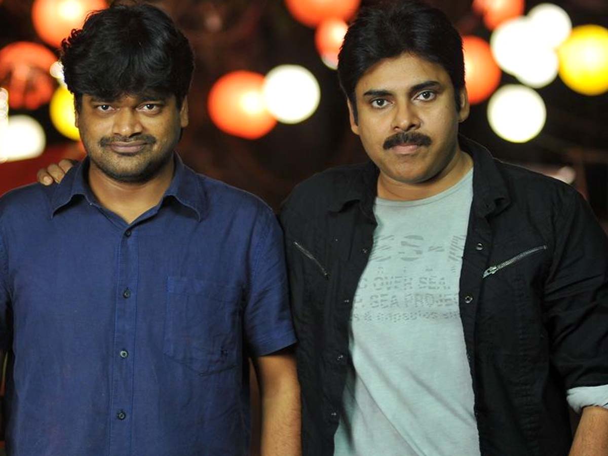 Pawan Kalyan to play a double role of father-son in Harish Shankar film?