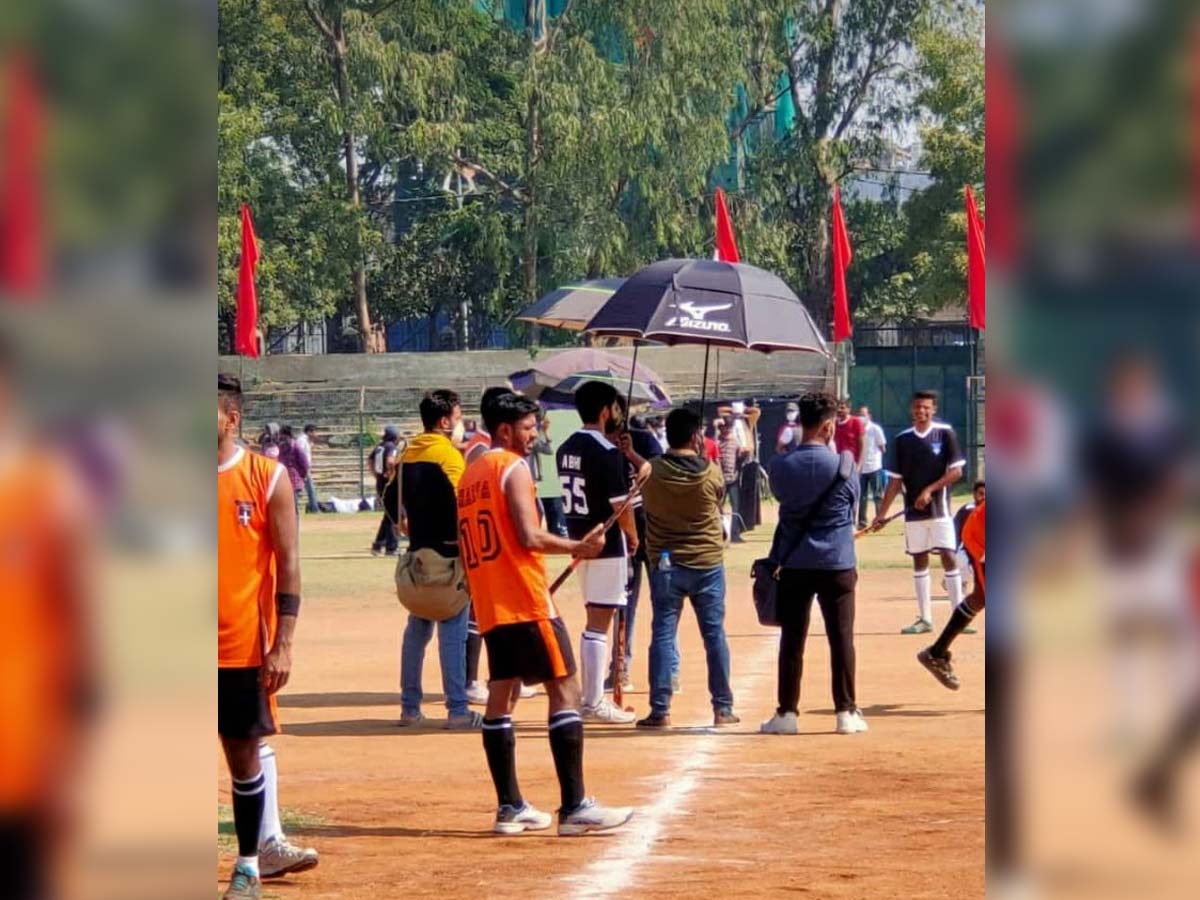 Leaks starts from Thank You:  Naga Chaitanya holds Hockey Stick
