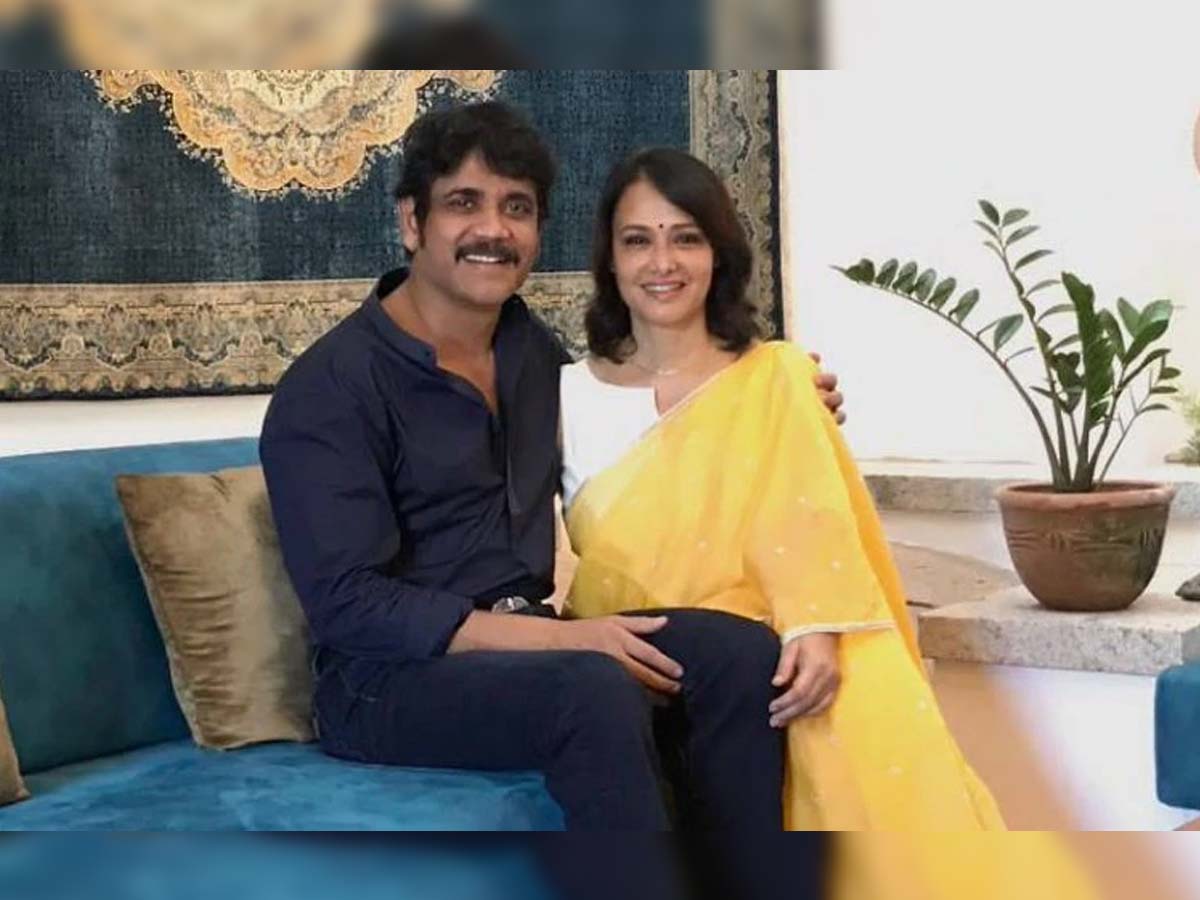 Nagarjuna and Amala cast their votes for GHMC Elections 2020