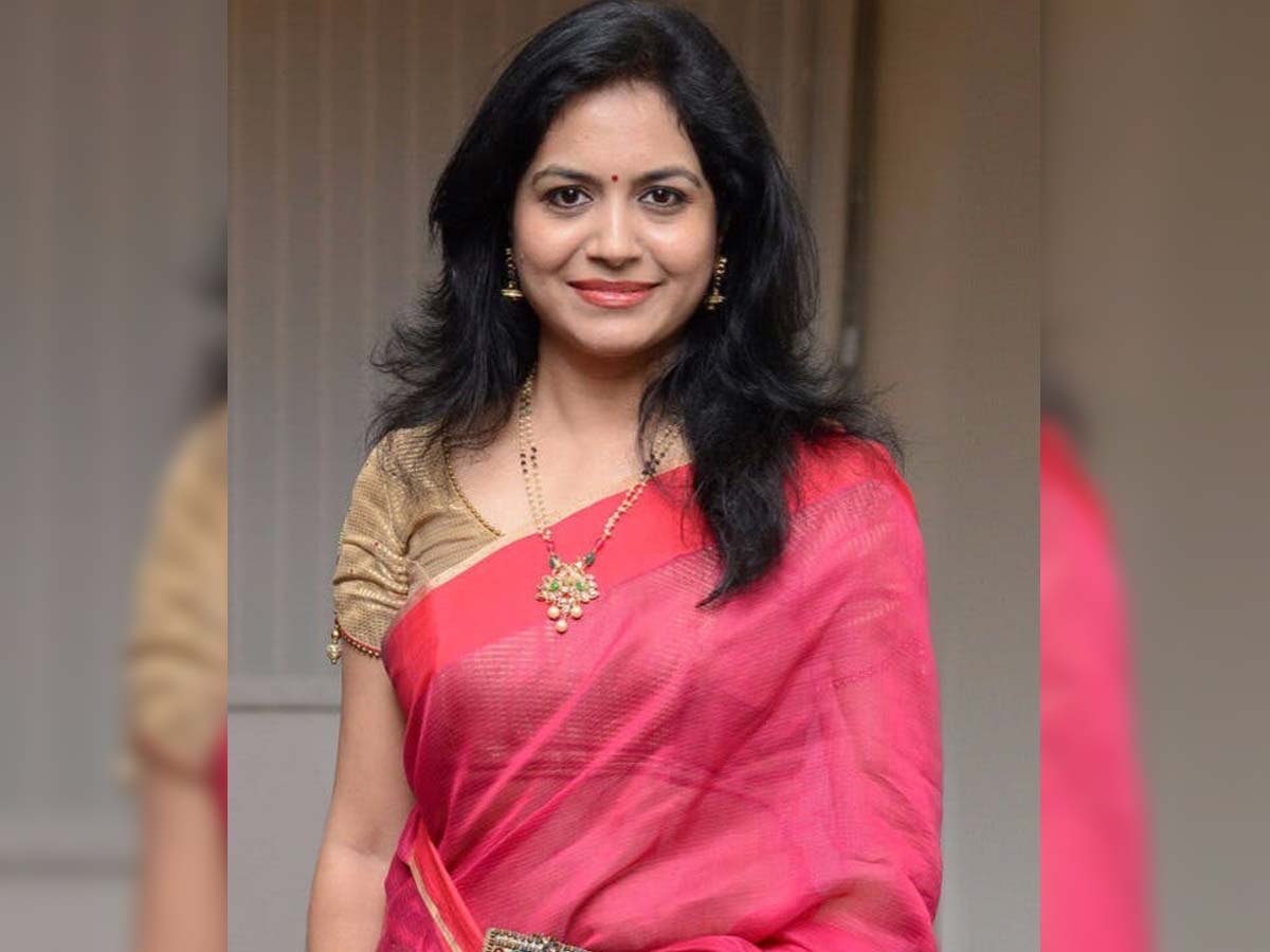 Singer Sunitha gets engaged to Chairman of a media house
