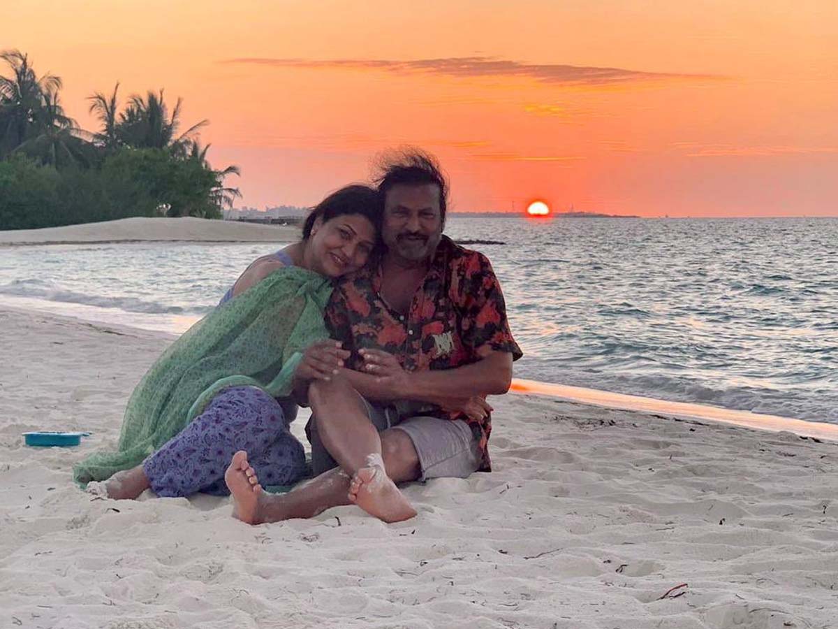 Mohan Babu romantic pose with wife in Maldives