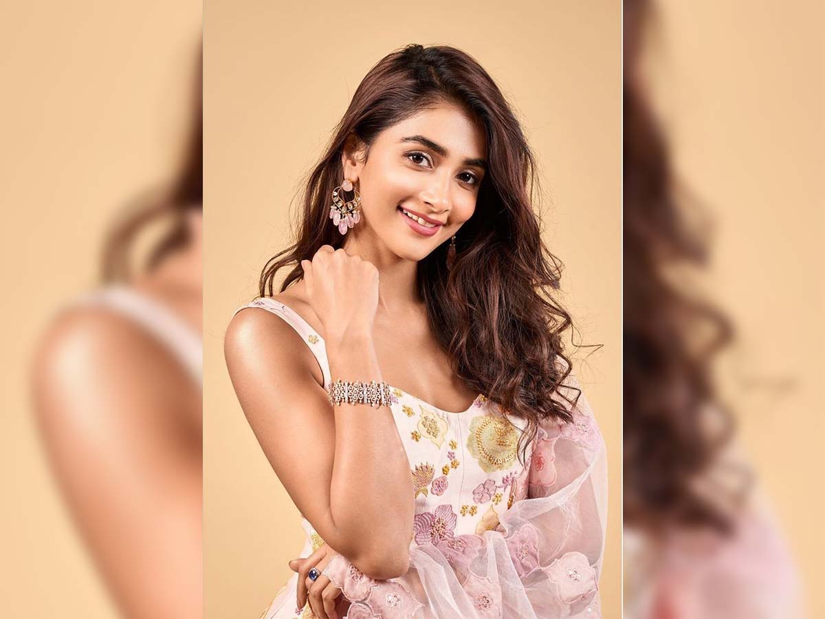 Pooja Hegde roped in for Vijay's next