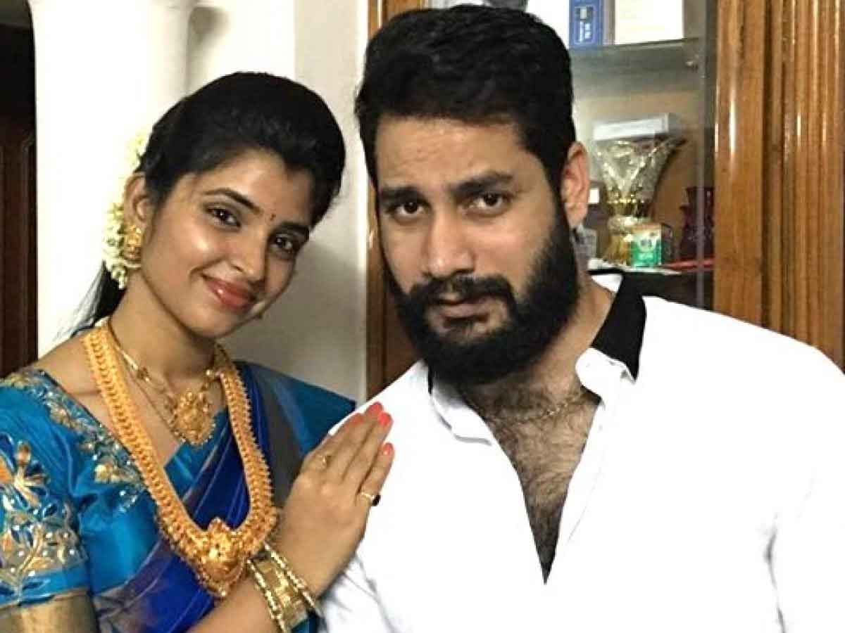 Anchor Syamala husband Narasimha Reddy arrested in cheating case