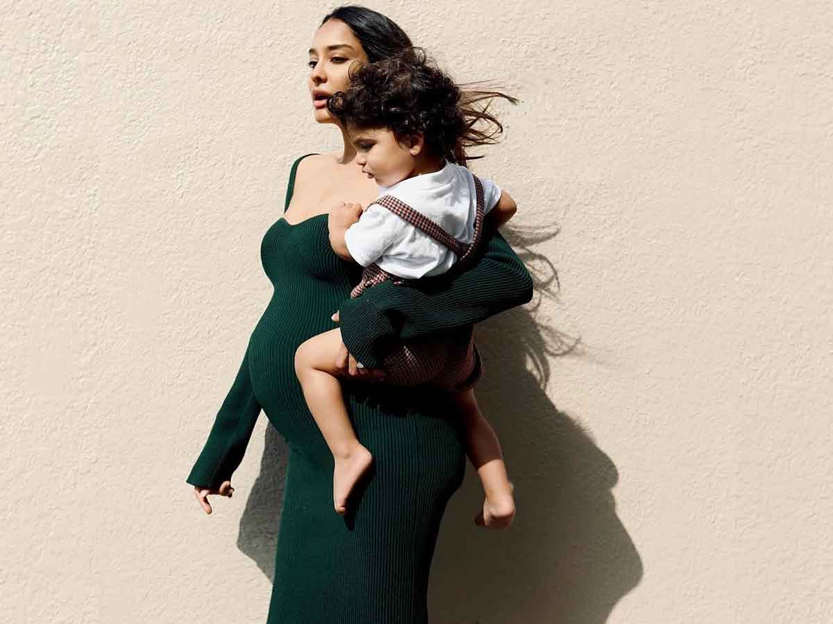 Racha item girl Lisa Haydon is pregnant for third and last time