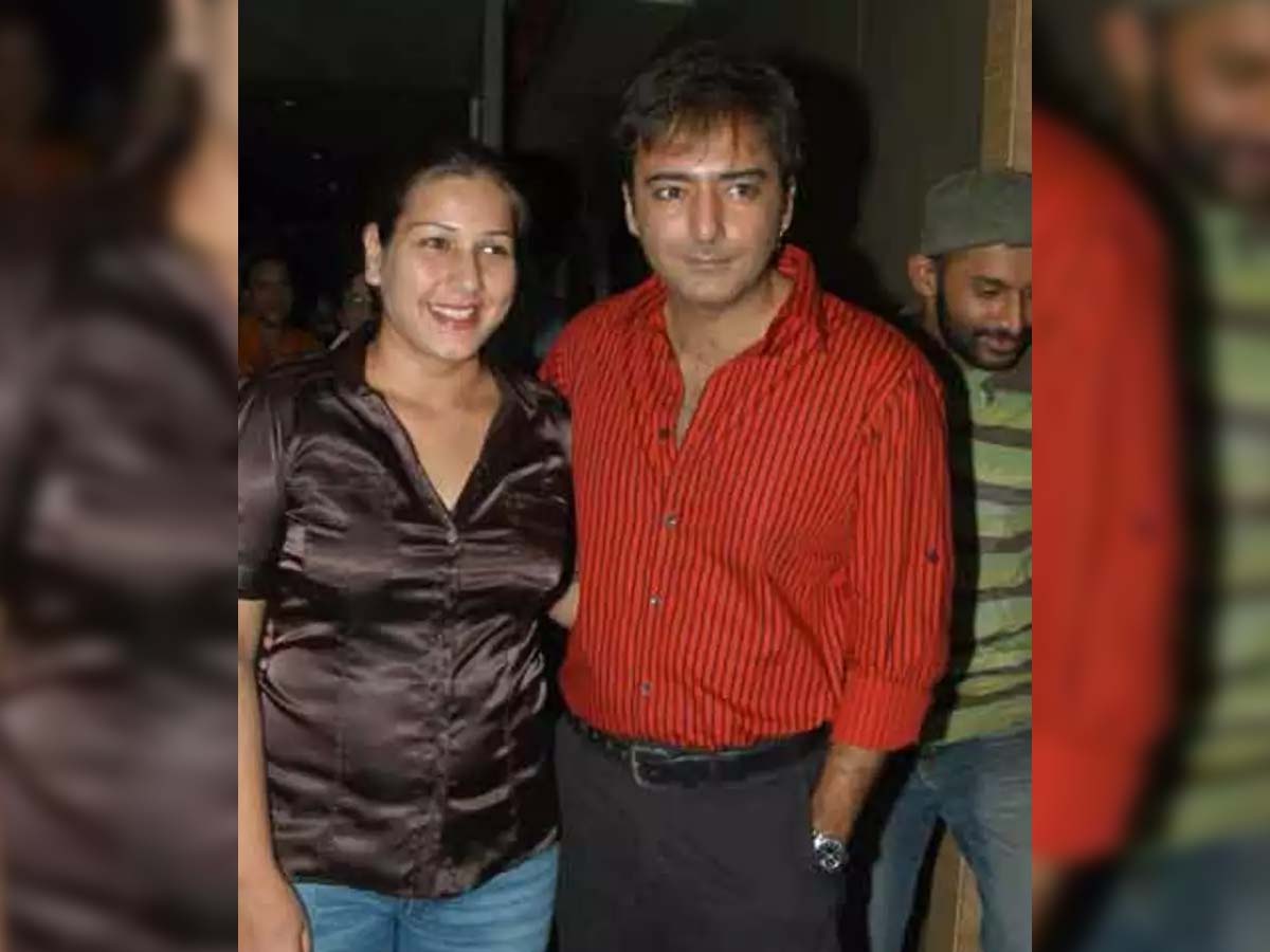 Bollywood actor Kamal Sadanah and Lisa announce divorce