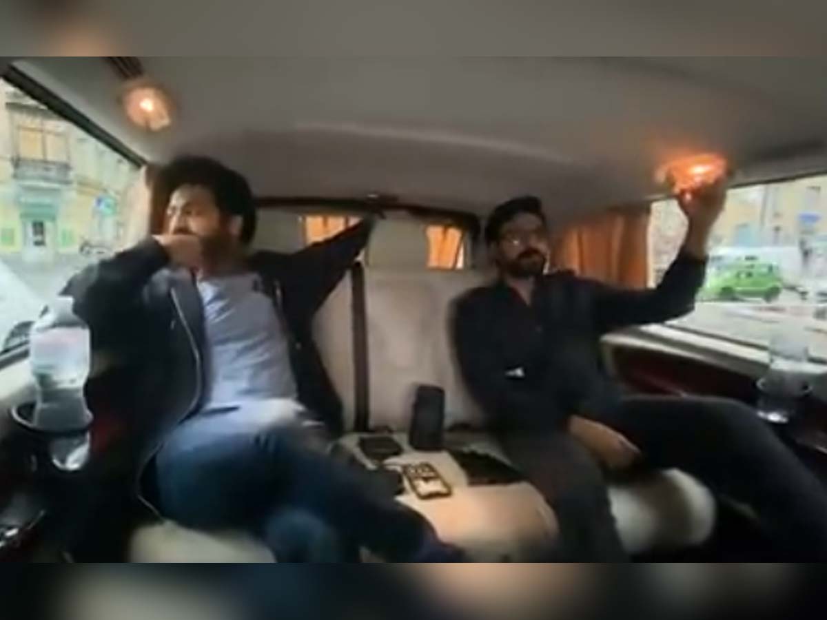 RRR new video: Ram Charan and Jr NTR listening Dosti song in swanky vehicle