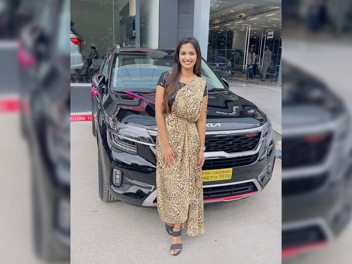 Bigg Boss Telugu girl is now owner of luxury car