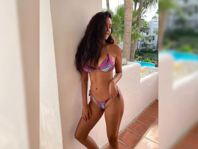 Esha Gupta steals the show in her bikini look