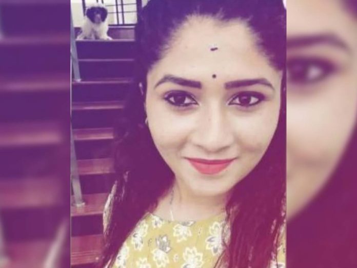 TV actress Soujanya hangs herself to death, she commits suicide