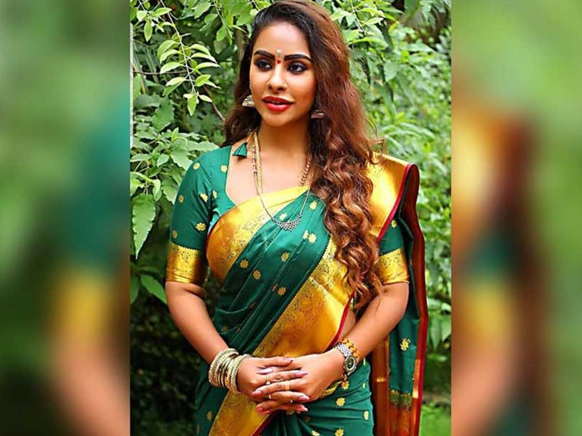 Sri Reddy comments on Samantha relationship with Gay Preetham Jukalker