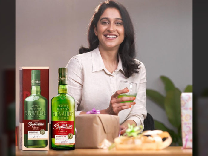What message Regina Cassandra is giving to fans - Drink Whisky