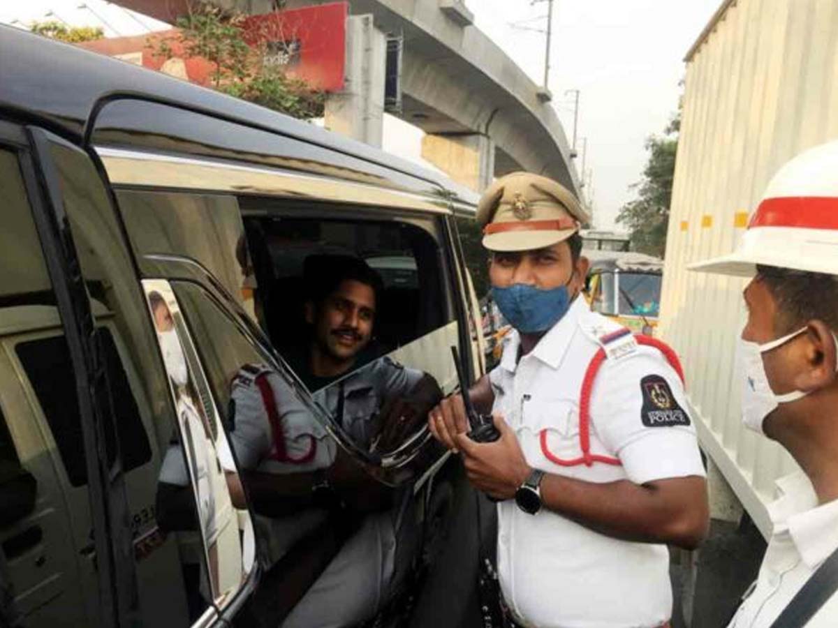 Hyderabad traffic police ride on NagaChaitanya Car