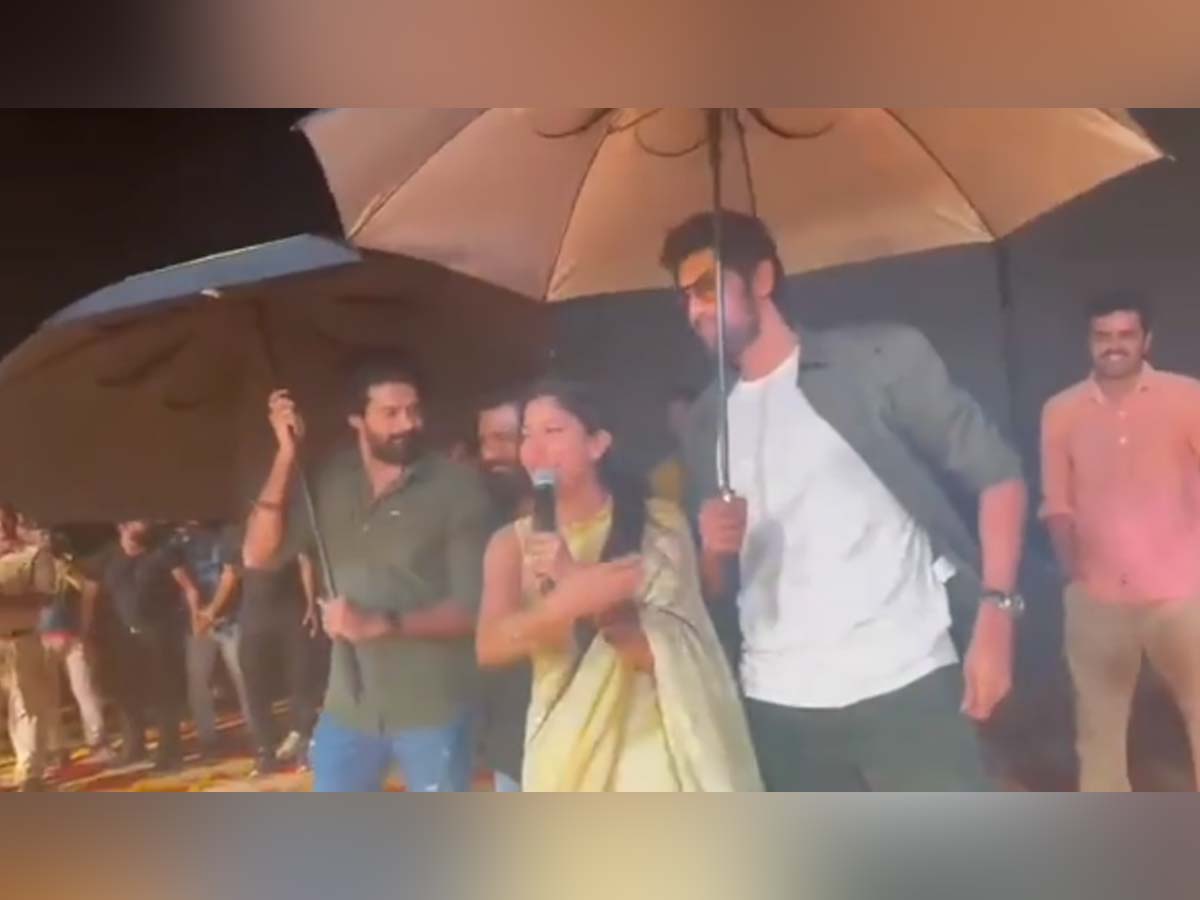 Rana Daggubati gets umbrella for Sai Pallavi: Fans happy