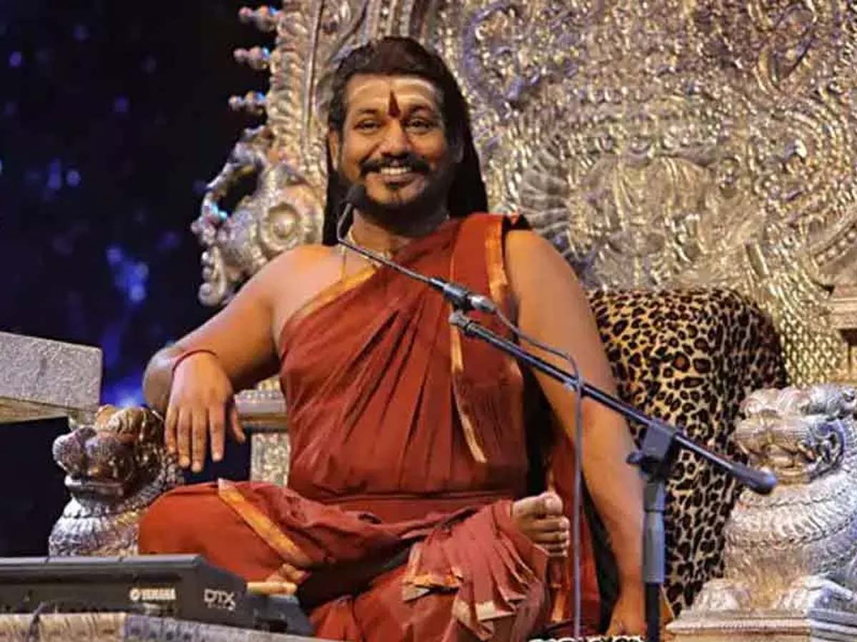 A young actress desires to marry Nithyananda Swamy