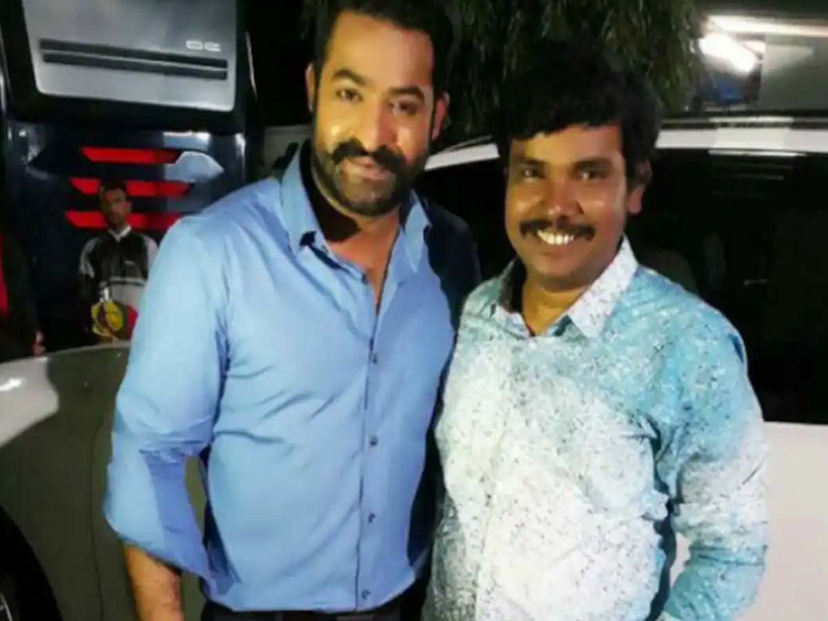 NTR helps Sampoornesh Babu while having trouble for Rs. 25 lakh..