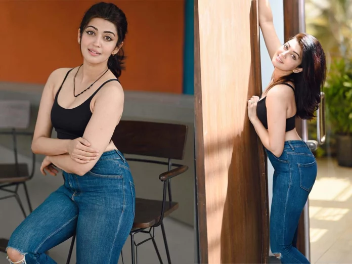 Pranitha in a stunning look.. Is this for the second innings?