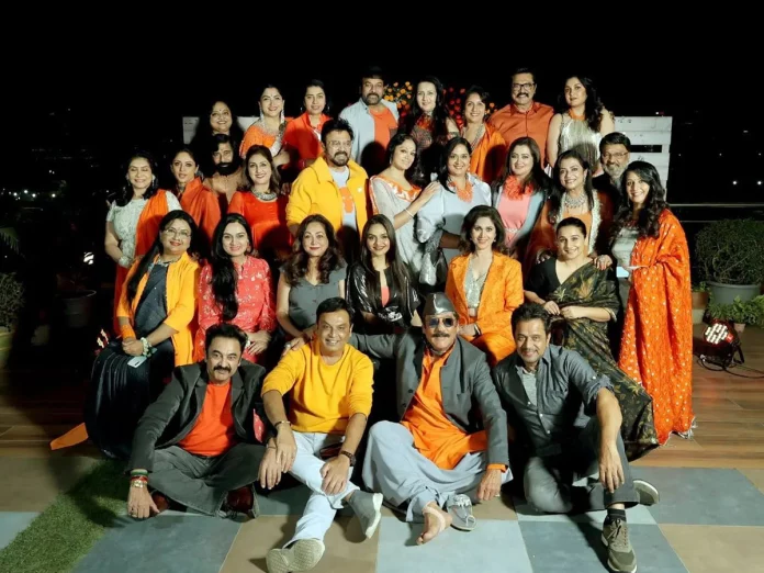 80s stars reunited..Heroes and heroines show their glamour in orange theme!