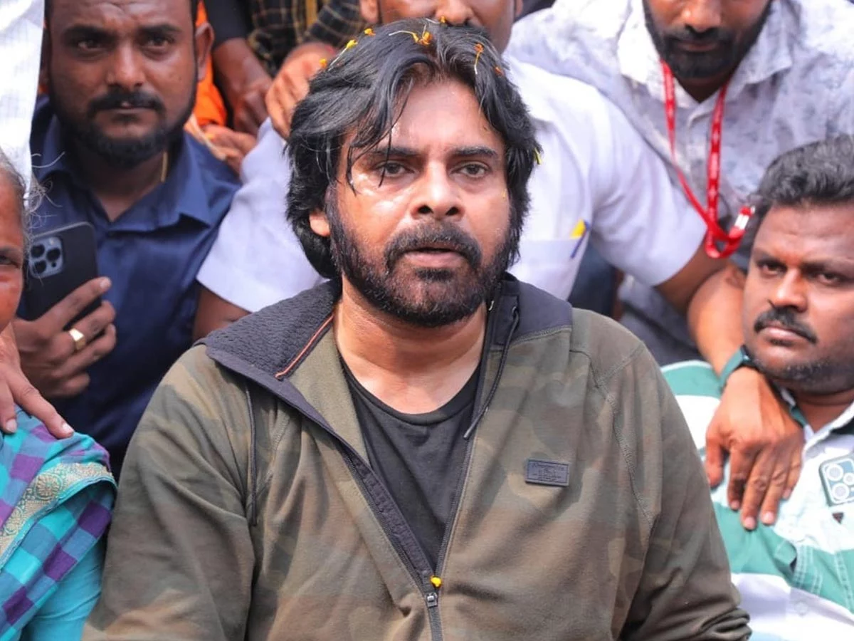 AP police filed a case against Pawan Kalyan due to his rude behaviour