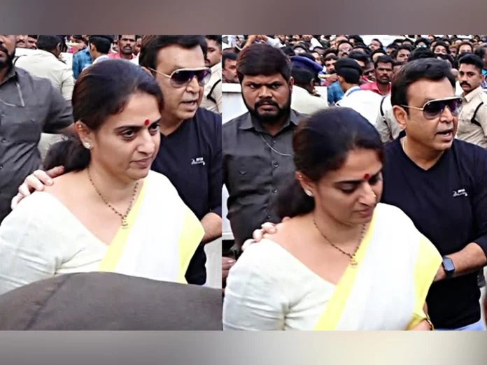 Pavitra Lokesh and Naresh special attraction in Superstar Krishna final journey