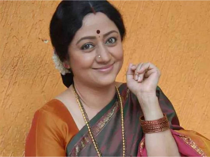Robbery in Actress Vinay Prasad's home...Thieves who did work when they went to the festival..!