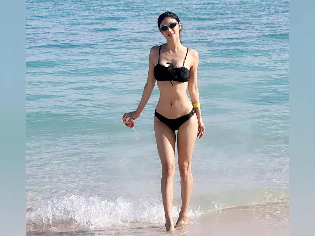 Pic Talk: Shaming on this bombshell bikini