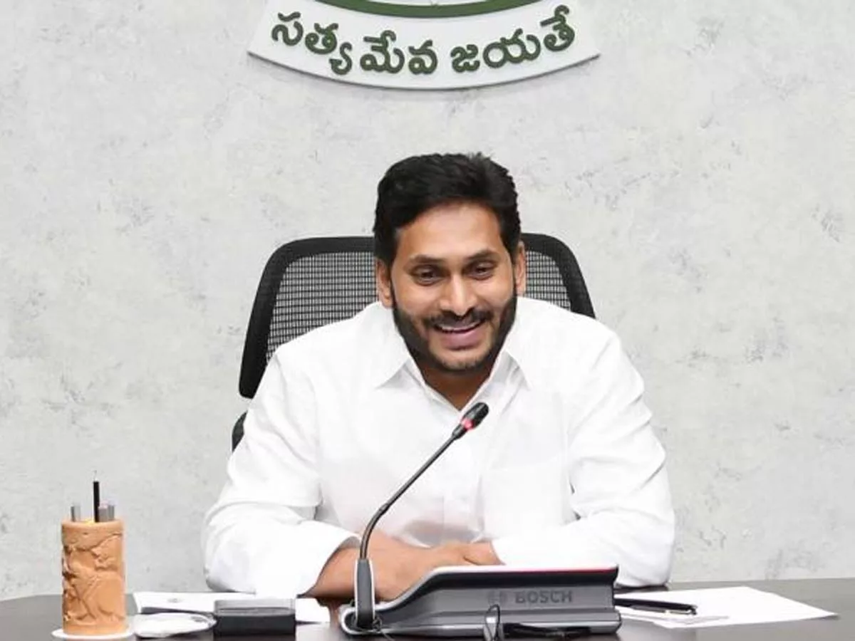 CM Jagan’s excellent news.. in every account Rs. 10,000 per deposit