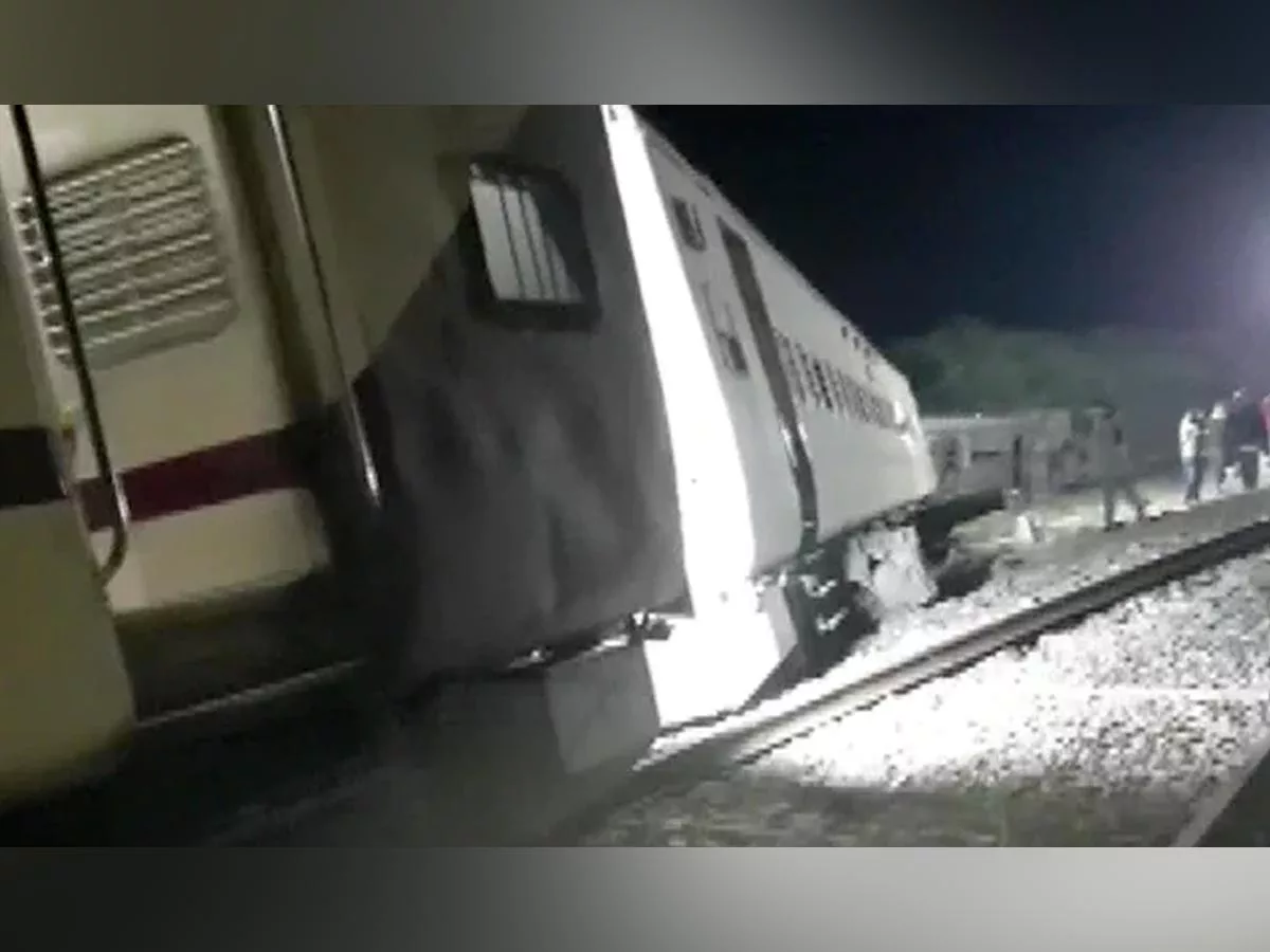 Suryanagari Express accident : 8 coaches of train derailed in Jodhpur Rajasthan