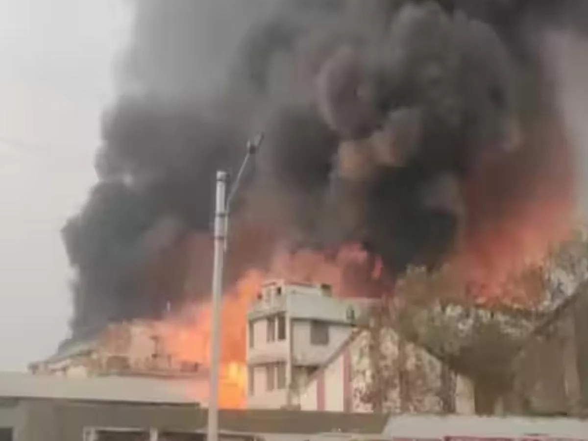 A huge fire accident in Chikkadapally Hyderabad