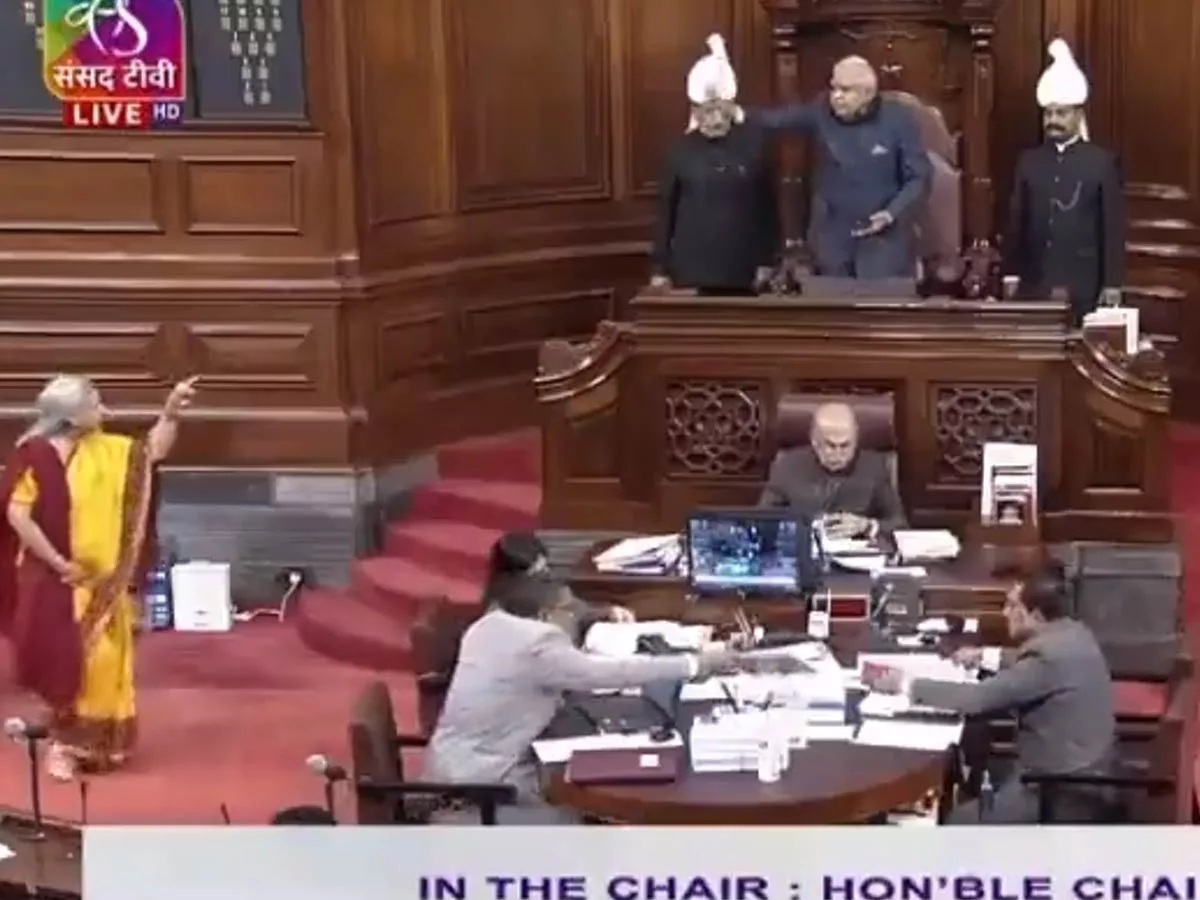 Jaya Bachchan points her finger at Rajya Sabha chairman- Video viral